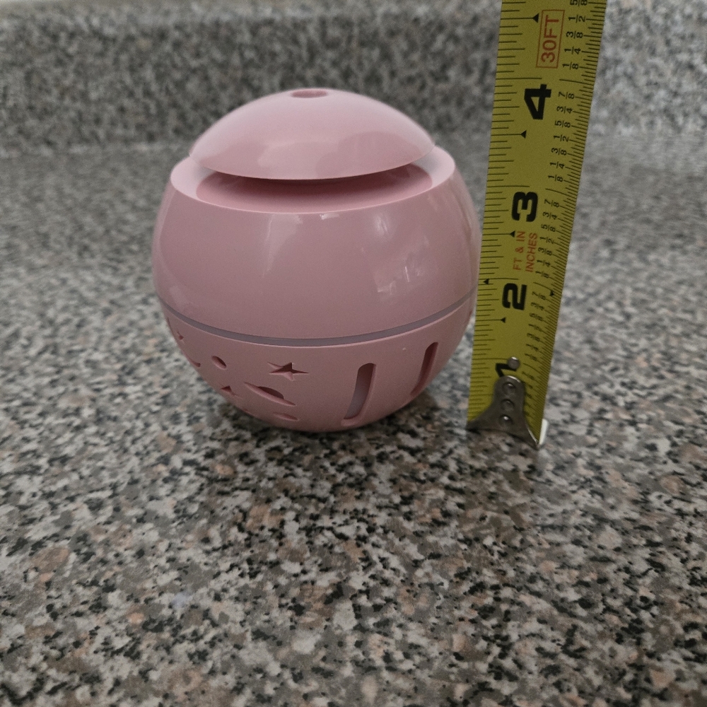🍒🍒 Small Light Up Pink Sphere Humidifier - Picture 4 of 5